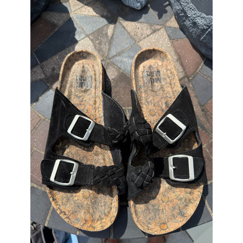 Muk Luks Size 10 Women's Slip on Sandals